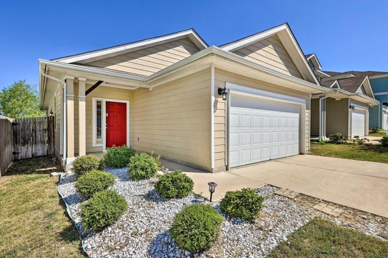 Buda Home With Smart Tv About 19 Mi To Downtown Austin Exterior photo